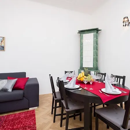 To Live Apartment Prag